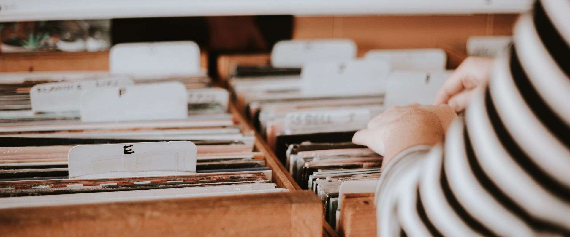 604841739627ce18a26ab0d9 annie theby EXCeGbyolPY unsplash 1 1